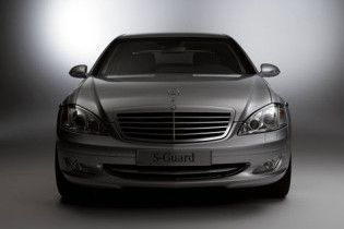 Євкурову купили новий "суперброньований" Mercedes