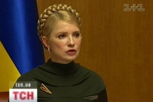 Тимошенко переконана, що "регіонали" проплатили свої мітинги