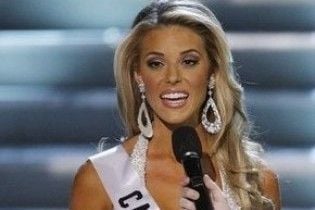 Суддя назвав першу "Віце-міс США" "тупою блондинкою"