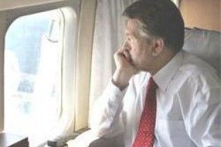 Ющенко на два дні полетів до Угорщини