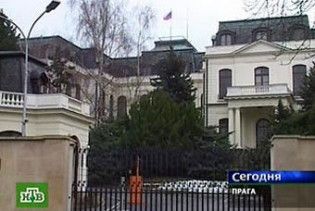 Чехія висилає двох російських дипломатів