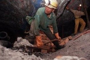 На золотих копальнях у ПАР загинув 61 гірник