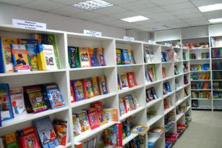 В Києві підпалили дві книжкові крамниці за російськомовні книжки