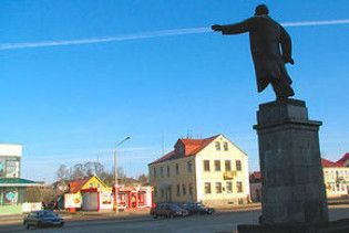 Білорус впав з пам'ятника Леніну і розбився на смерть