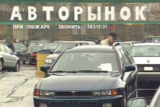 Щоб не платити за машину, покупець задавив продавця