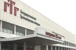 Українські художники беруть участь у міжнародному салоні