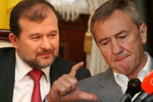 Балога поскаржився Черновецькому на його ж підлеглих