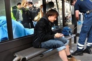 В Женеві автомобіль травмував сім осіб на зупинці