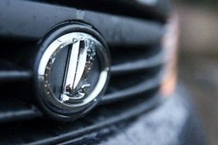 Путін запропонував французам обміняти "АвтоВАЗ" на Renault