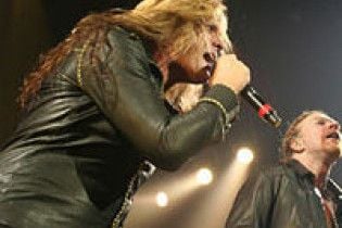 Фронтмен Guns N’ Roses розізлився на менеджера