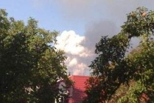 На складі в Донецьку, де тривають вибухи, знаходиться 100 тонн піротехніки