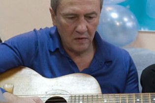 Рада урізає повноваження Черновецького