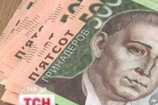 Шахрай видурював у пенсіонерів гроші в обмін на фальшиві