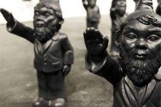 У Нюрнберзі знайшли 700 садових гномів-нацистів