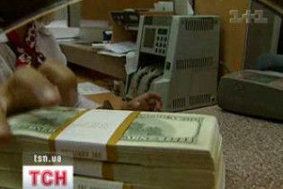 Українським боржникам радять просити кредитних канікул