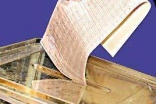 Бюлетені на місцевих виборах будуть довжиною більше метра