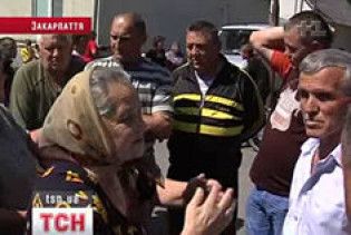 Закарпатські селяни вчинили розправу над міліціонерами-здирниками