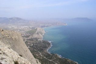 В Криму з гори зірвався чоловік