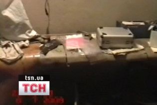 У Львові виявили міні-цех із розфасовування амфетаміну і марихуани