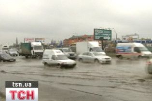 Київ затопило нечистотами