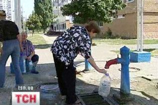 У Києві закрили більше ста бюветів