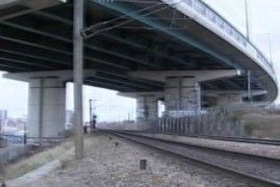 У передмісті Парижа електричка збила футбольних фанатів