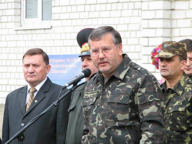 Анатолій Гриценко