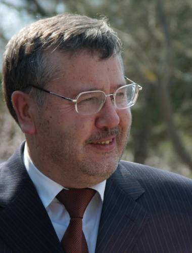 Анатолій Гриценко