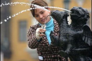 У Перу горілку п'ють з фонтану
