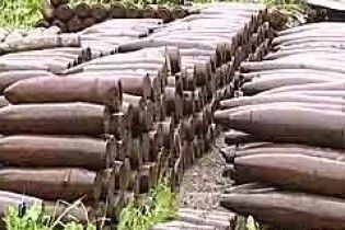 Солдати та зеки крали вибухівку в Новобогданівці