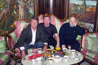 Ющенко намагався зробити Медведчука винним у своєму отруєнні - ЗМІ