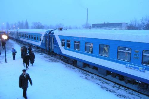 Пасажирський потяг