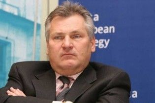 Екс-президент Польщі: в України все менше шансів вийти з кризи