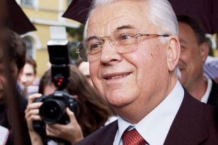 Кравчук: більша частина Партії регіонів об'єднається з БЮТ