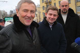Черновецький обіцяє особисто вирішити усі проблеми зі світлом