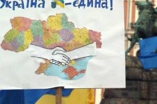 Історики створили рух примирення, щоб не дати політикам розколоти Україну