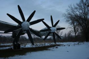 ЗМІ: Балога орендував військовий аеропорт