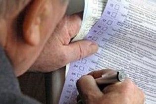 Спостерігачі незадоволені підготовкою до виборів в Україні