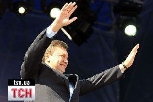 Янукович переможе Тимошенко в обох турах - опитування
