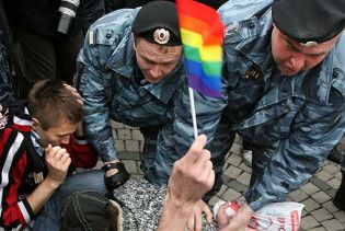 Московський префект переплутав гомосексуалістів із комуністами