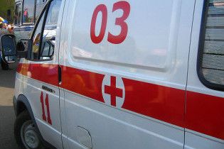 У Донецьку маршрутка врізалася у стовп. "Швидка" приховує кількість постраждалих