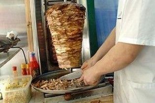 Бомжі вбили і з'їли чоловіка, а останки продали на шаурму