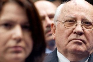 Розсекречені документи: за незалежність Литви Горбачов вимагав "відступні"