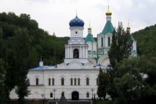 На Донбасі розкопали мощі Арсенія