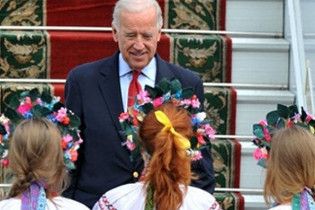 Тимошенко провела з Байденом цілу годину