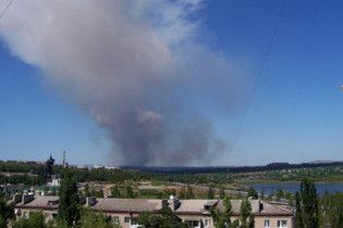 Під Донецьком ліквідовано пожежу на складах з феєрверками