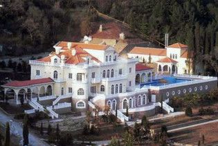 Депутатам не дали подивитися документи по дачі Януковича