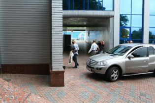 Автопарк Андрія Шевченка: від "дев'ятки" до Porsche