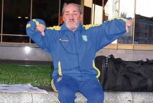 Суперфан "Динамо" напав на суддю після матчу з "Брагою" (відео)