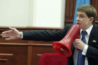 Бійка у Київраді: Довгий обізвав нардепа Куликова "рідким чмом"